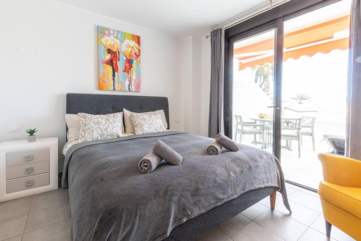 Oceanfront Apartment Parque Santiago II Playa de las Americas  Exterior photo